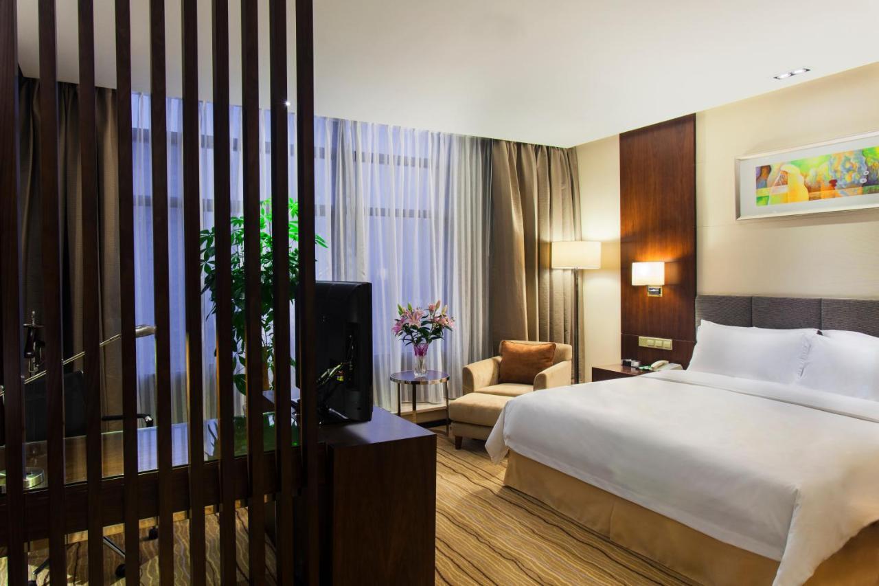 Holiday Inn Taicang City Centre By Ihg Экстерьер фото