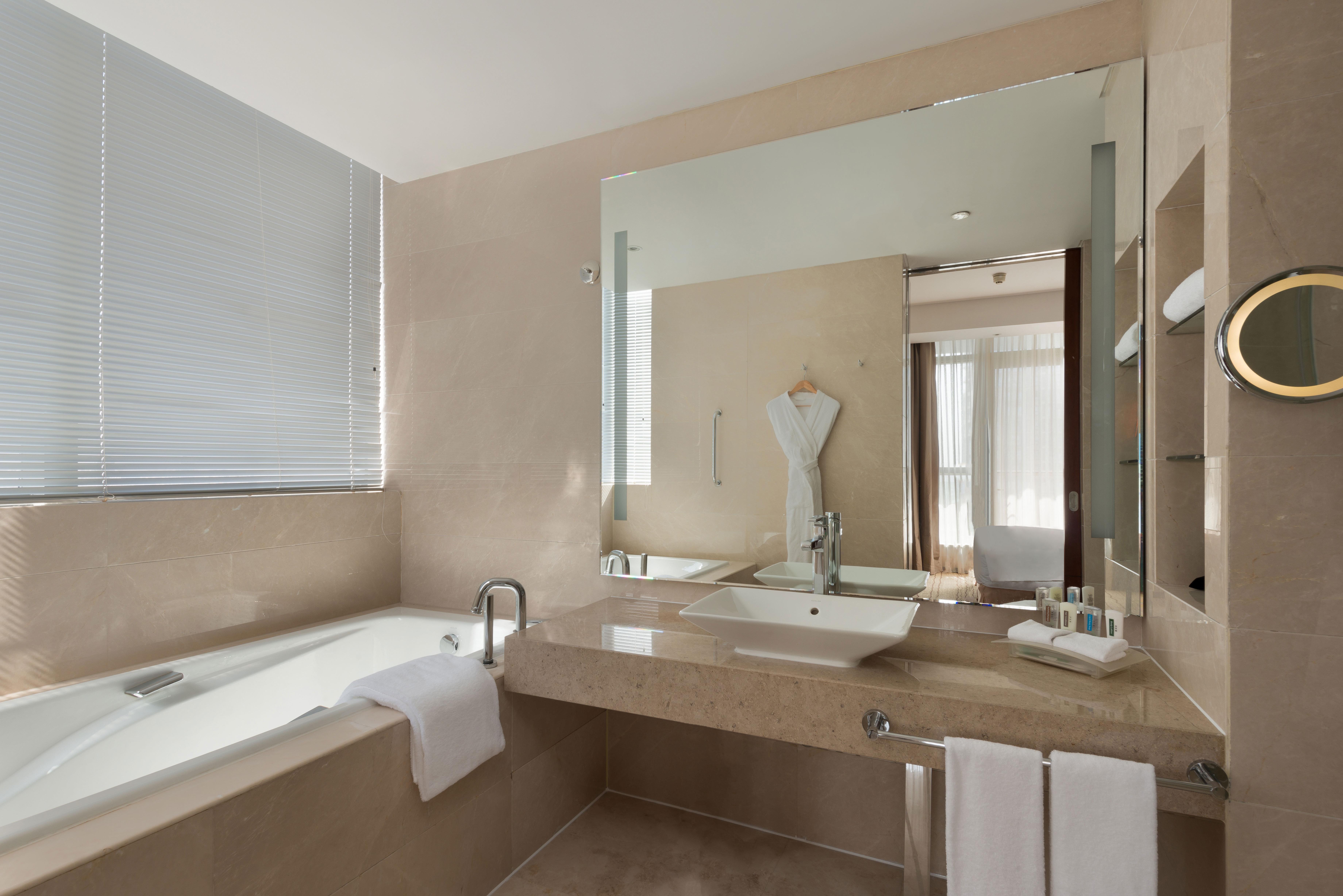 Holiday Inn Taicang City Centre By Ihg Экстерьер фото